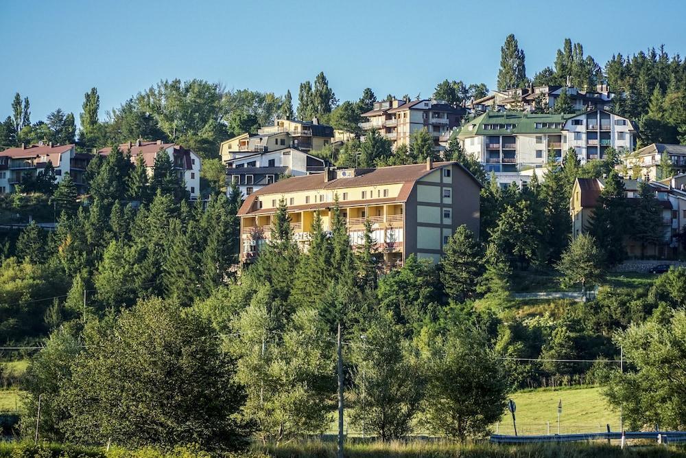 Family Hotel Como リヴィゾンドリ エクステリア 写真